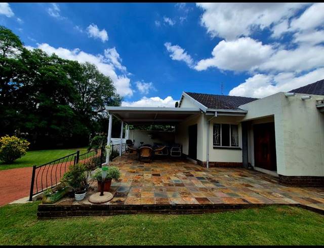 5 BEDROOM HOUSE FOR SALE IN LYTTELTON